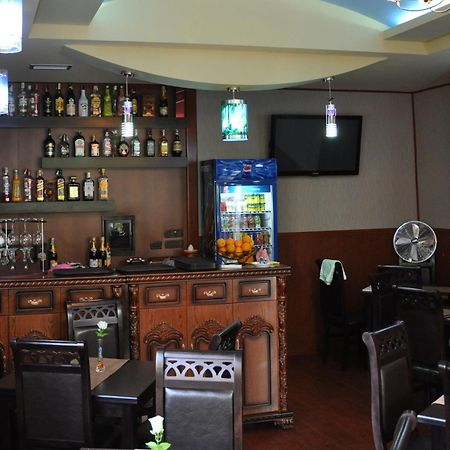 Hotel 3A Тирана Екстериор снимка