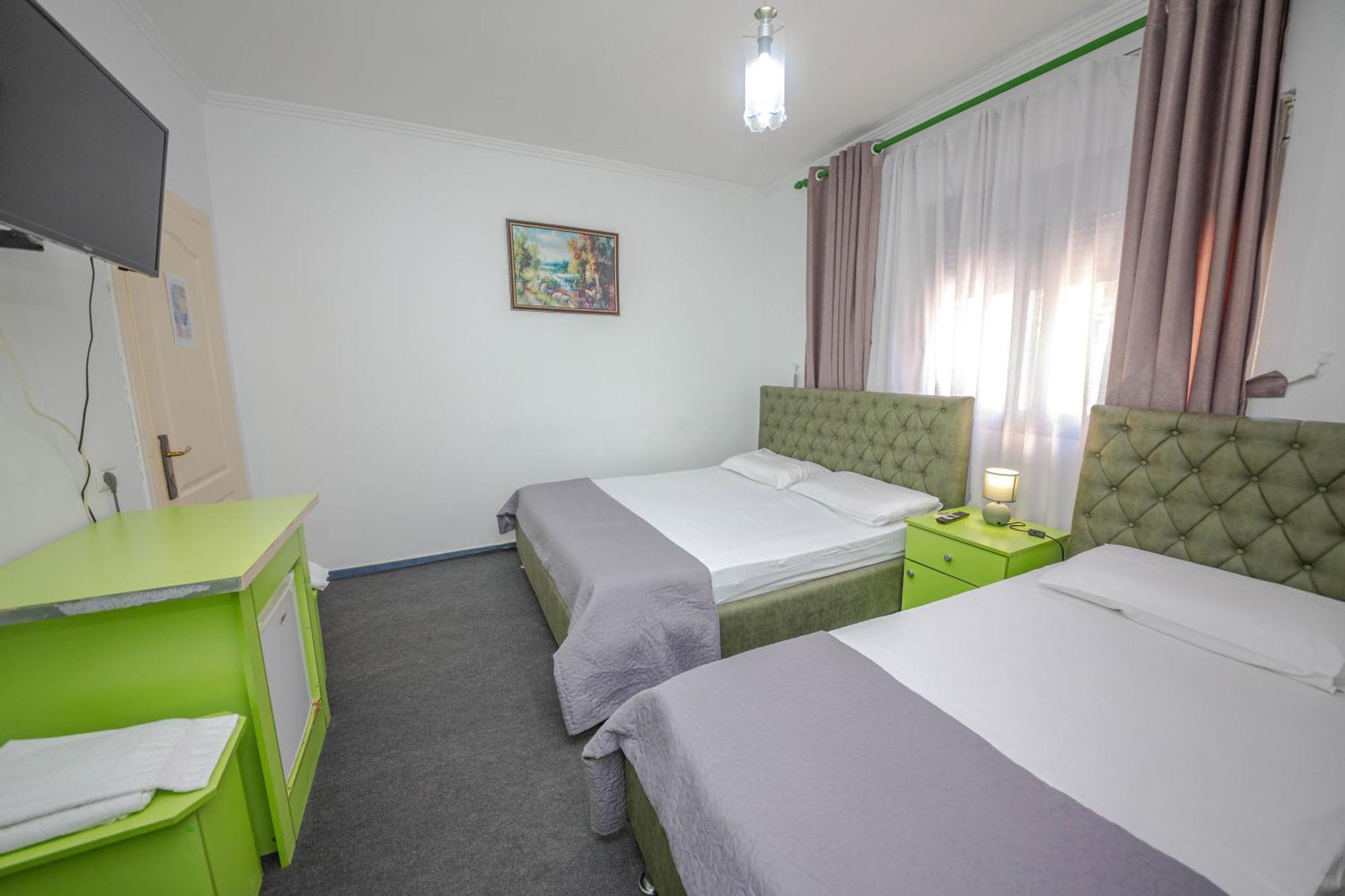 Hotel 3A Тирана Екстериор снимка