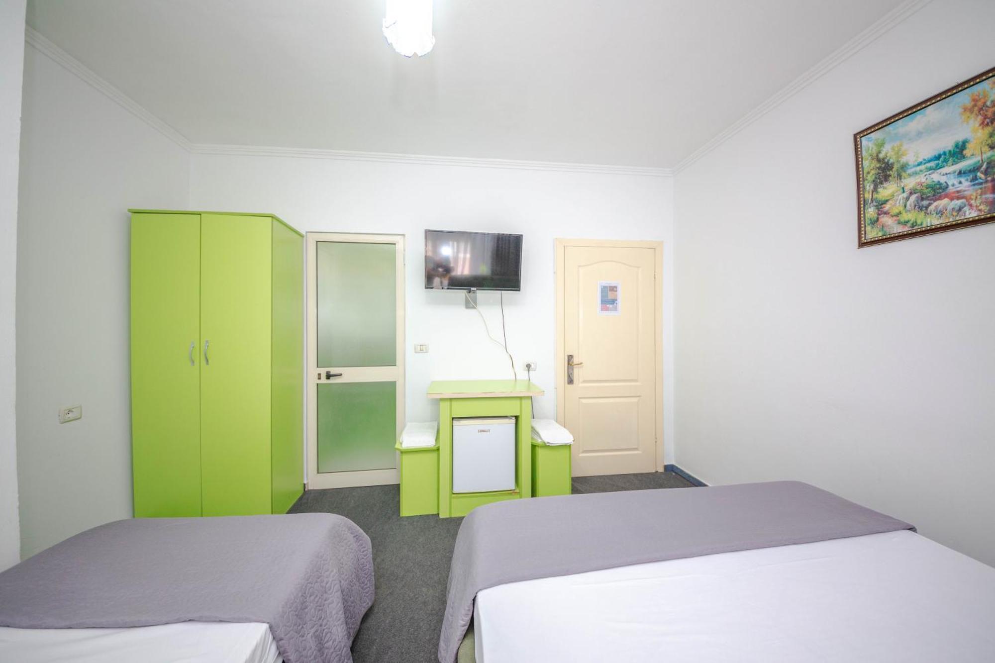 Hotel 3A Тирана Екстериор снимка