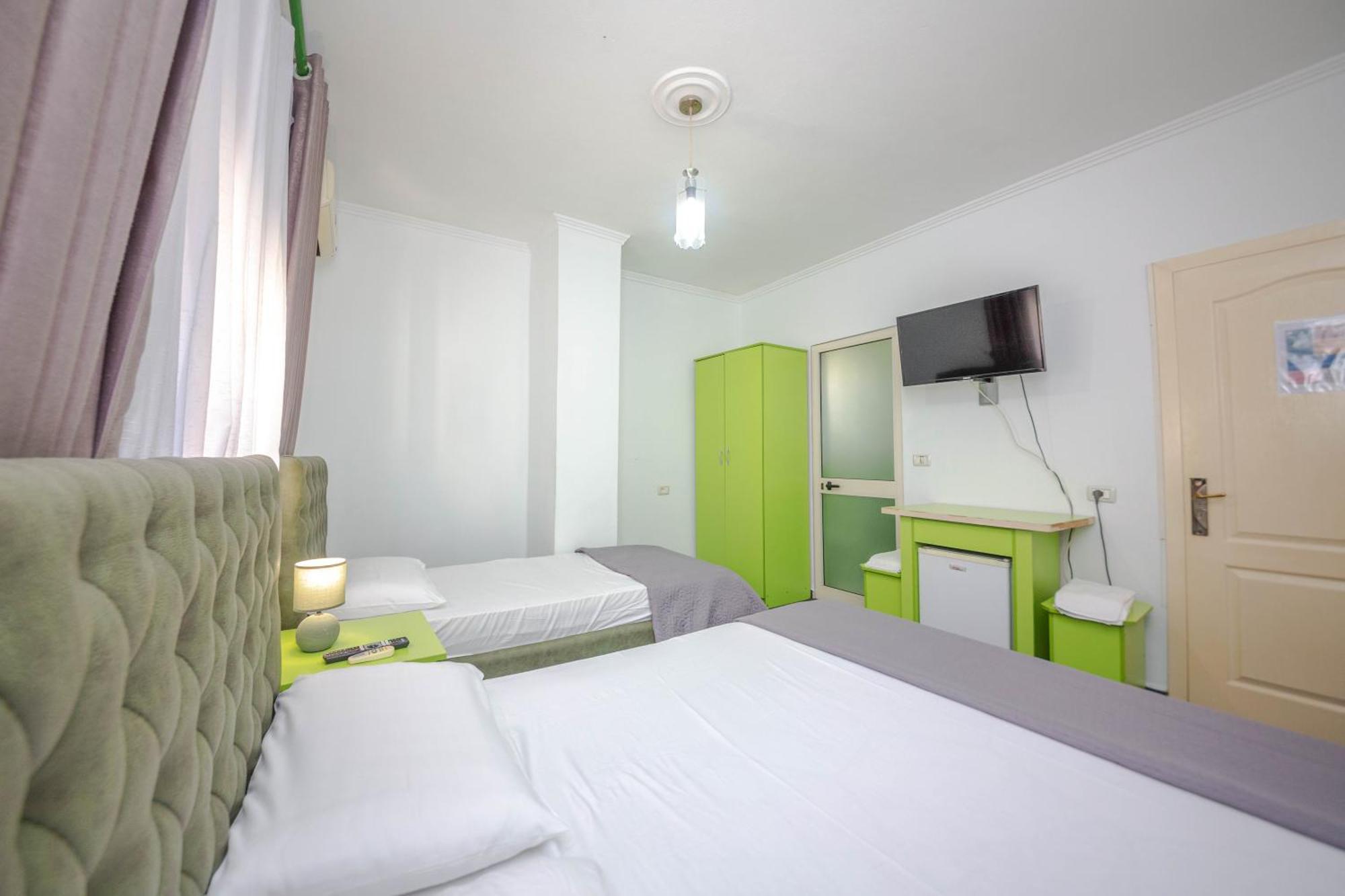 Hotel 3A Тирана Екстериор снимка